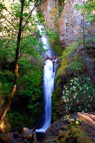 Hole-in-the-Wall Falls