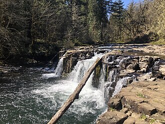 Lee Falls