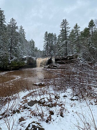 O Kun de Kun Falls